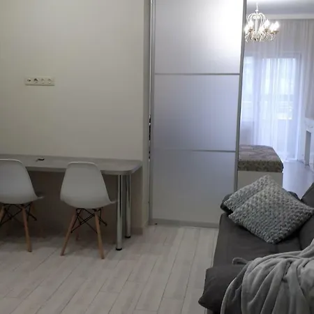 Apartment White Lily